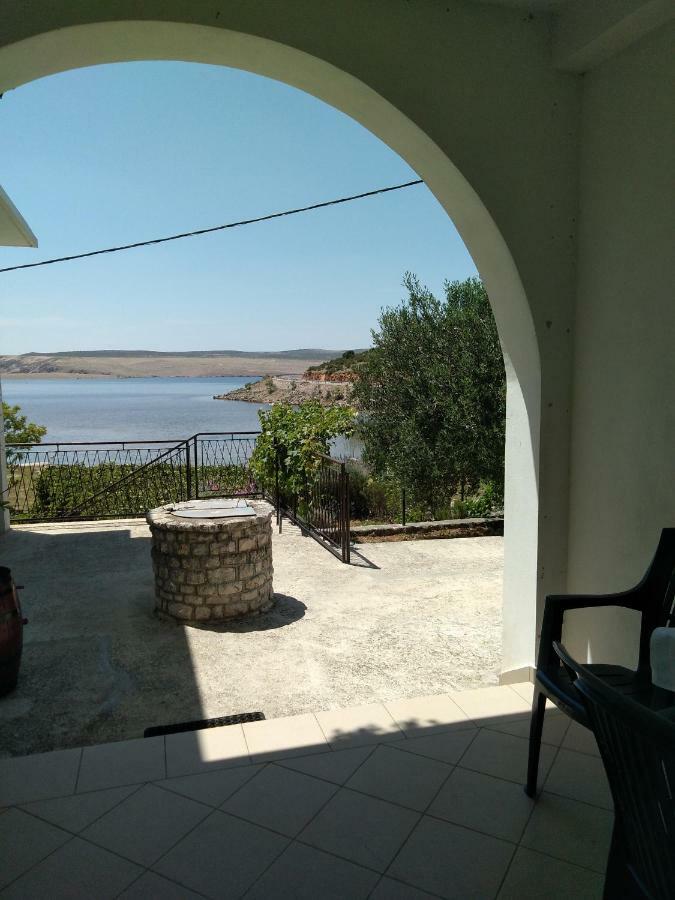Apartman Larus Starigrad Paklenica Esterno foto